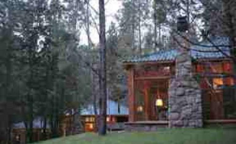 Lodges De Pesca Lago Verde Wilderness Resort - Parque nacional los alerces / Esquel
