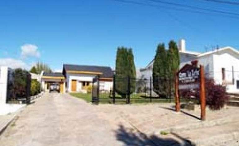 Cerro La Zeta - Cabanas / Esquel