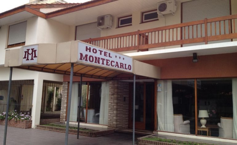 Hotel  Montecarlo